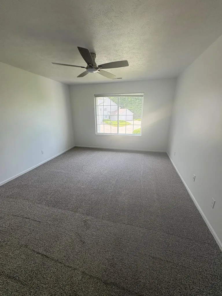 194 Hunters Lane NE Rockford City MI 49341