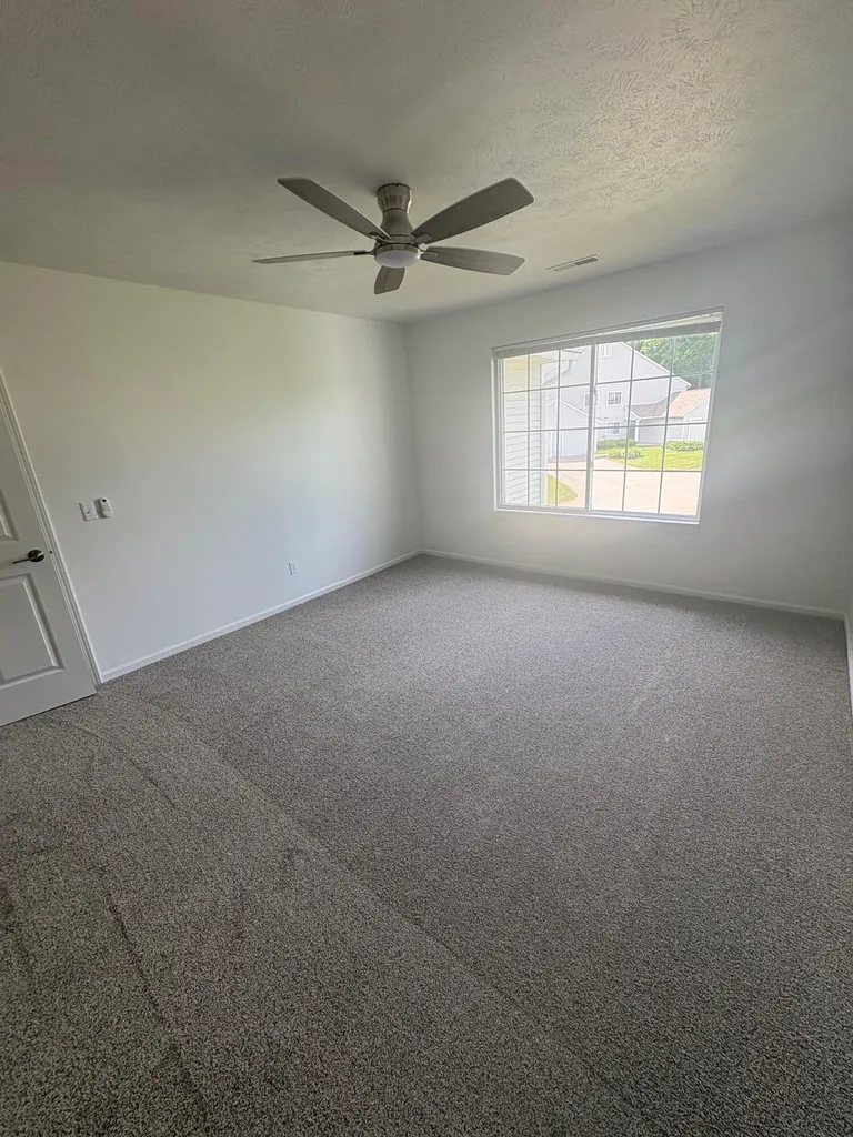 194 Hunters Lane NE Rockford City MI 49341