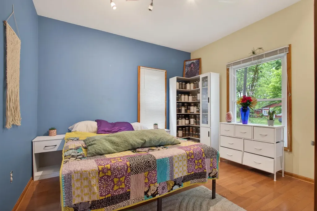 516 W Grand Street Hastings City MI 49058