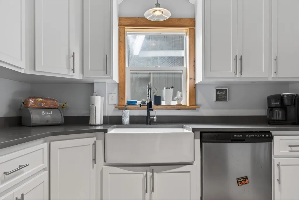 516 W Grand Street Hastings City MI 49058