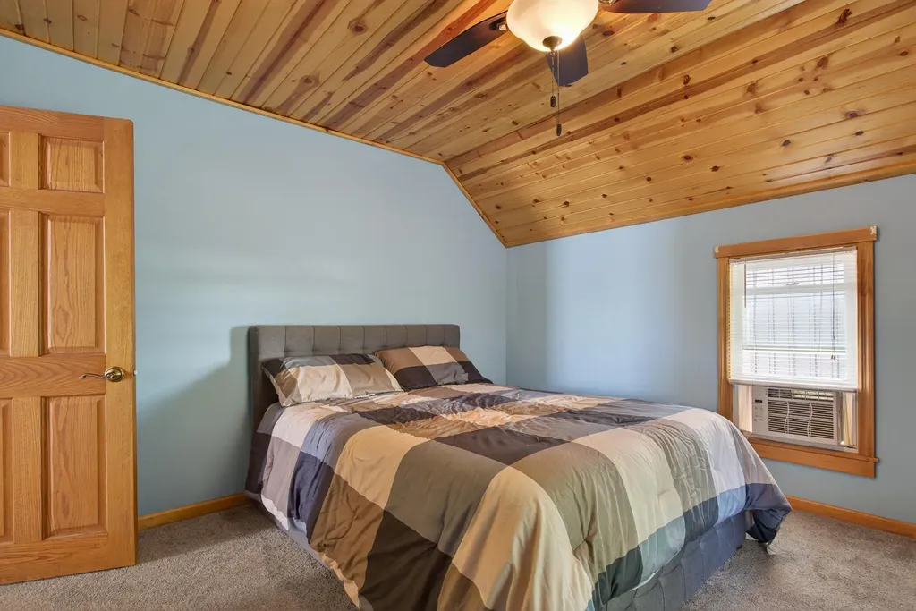 516 W Grand Street Hastings City MI 49058