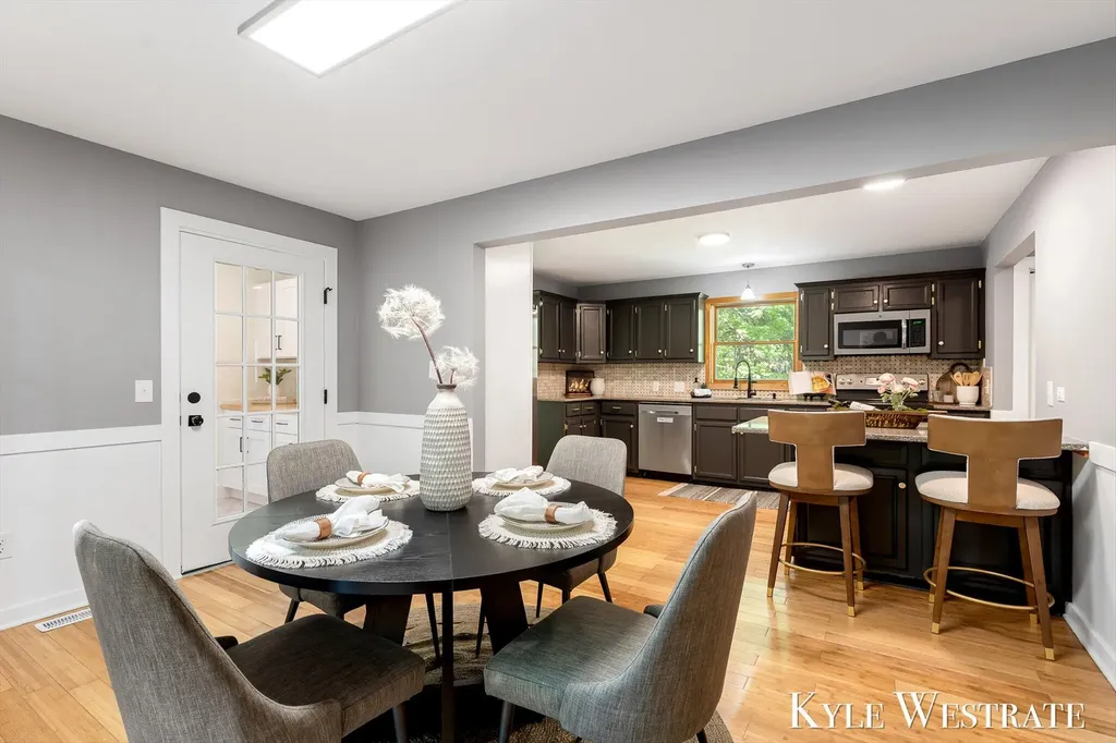 2525 Biggs Avenue NE Vergennes Township MI 49331