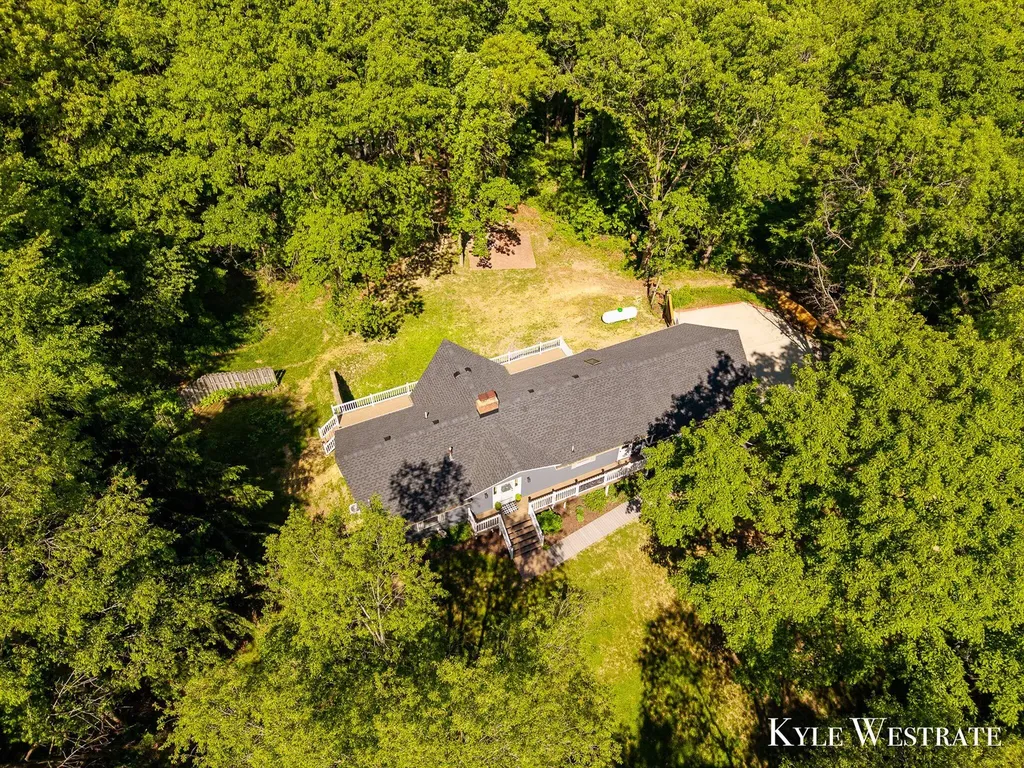 2525 Biggs Avenue NE Vergennes Township MI 49331