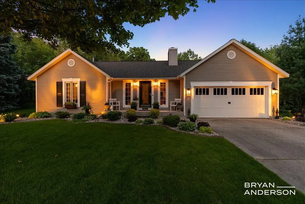 6260 Arroyo Vista Drive NE Cannon Township MI 49341