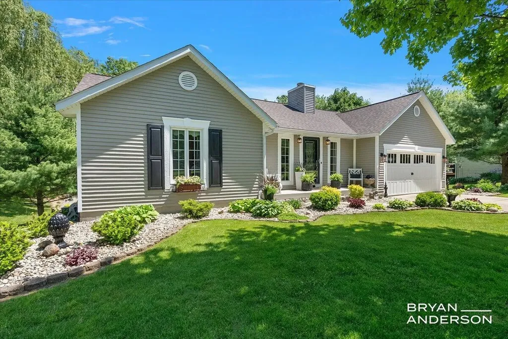 6260 Arroyo Vista Drive NE Cannon Township MI 49341