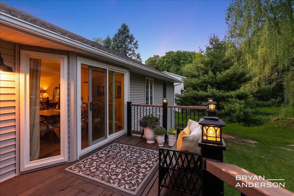 6260 Arroyo Vista Drive NE Cannon Township MI 49341