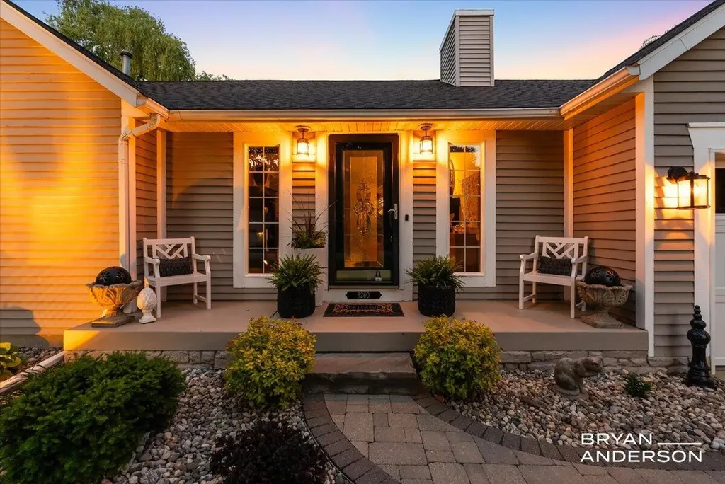 6260 Arroyo Vista Drive NE Cannon Township MI 49341