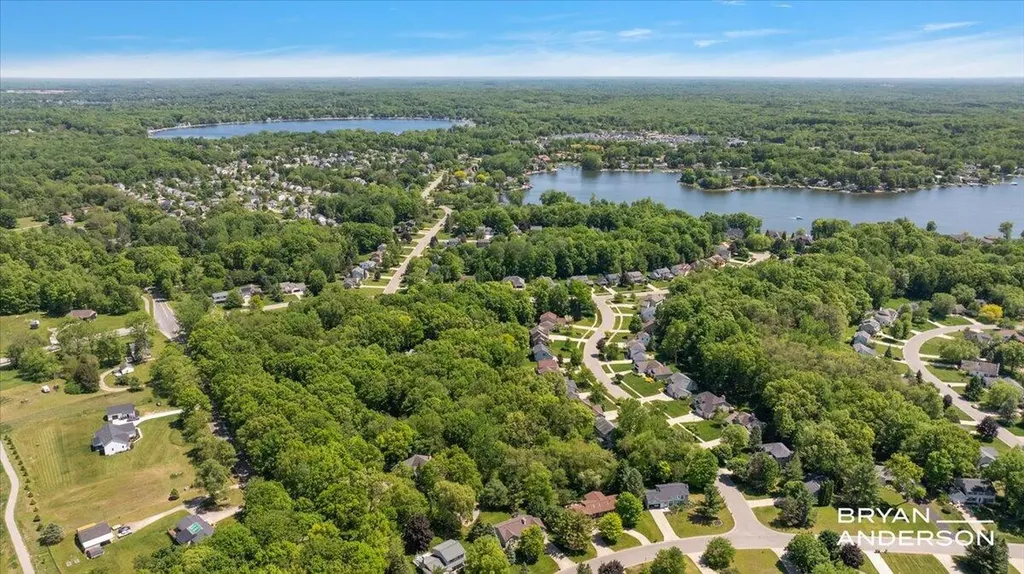 6260 Arroyo Vista Drive NE Cannon Township MI 49341