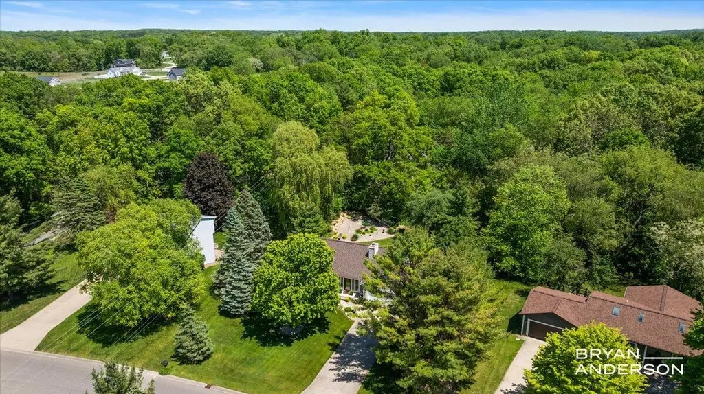 6260 Arroyo Vista Drive NE Cannon Township MI 49341