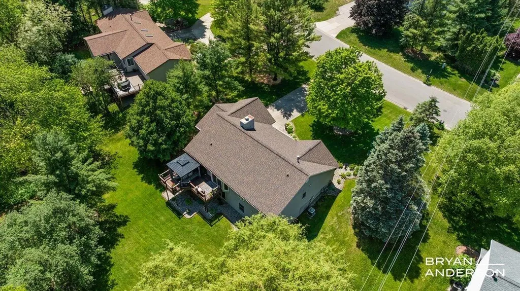 6260 Arroyo Vista Drive NE Cannon Township MI 49341