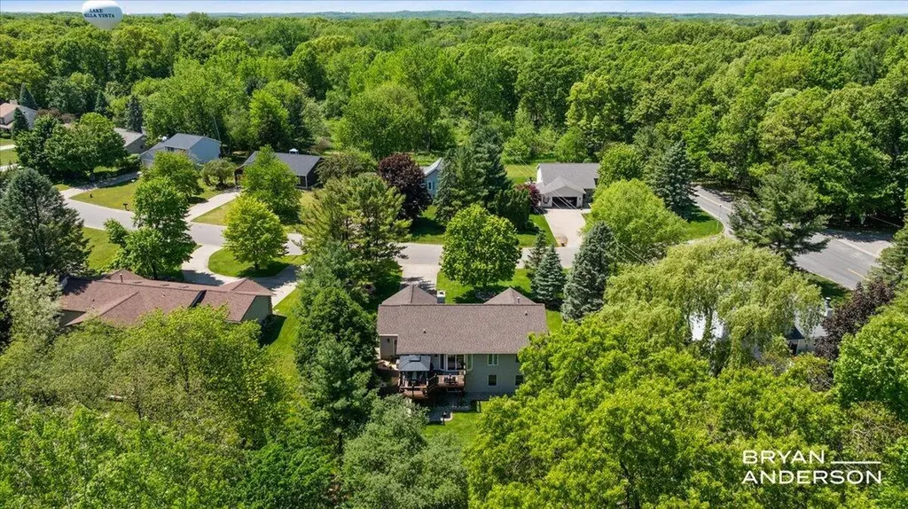 6260 Arroyo Vista Drive NE Cannon Township MI 49341