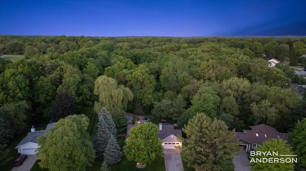 6260 Arroyo Vista Drive NE Cannon Township MI 49341