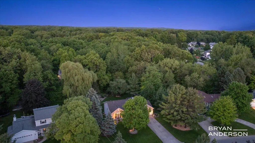 6260 Arroyo Vista Drive NE Cannon Township MI 49341