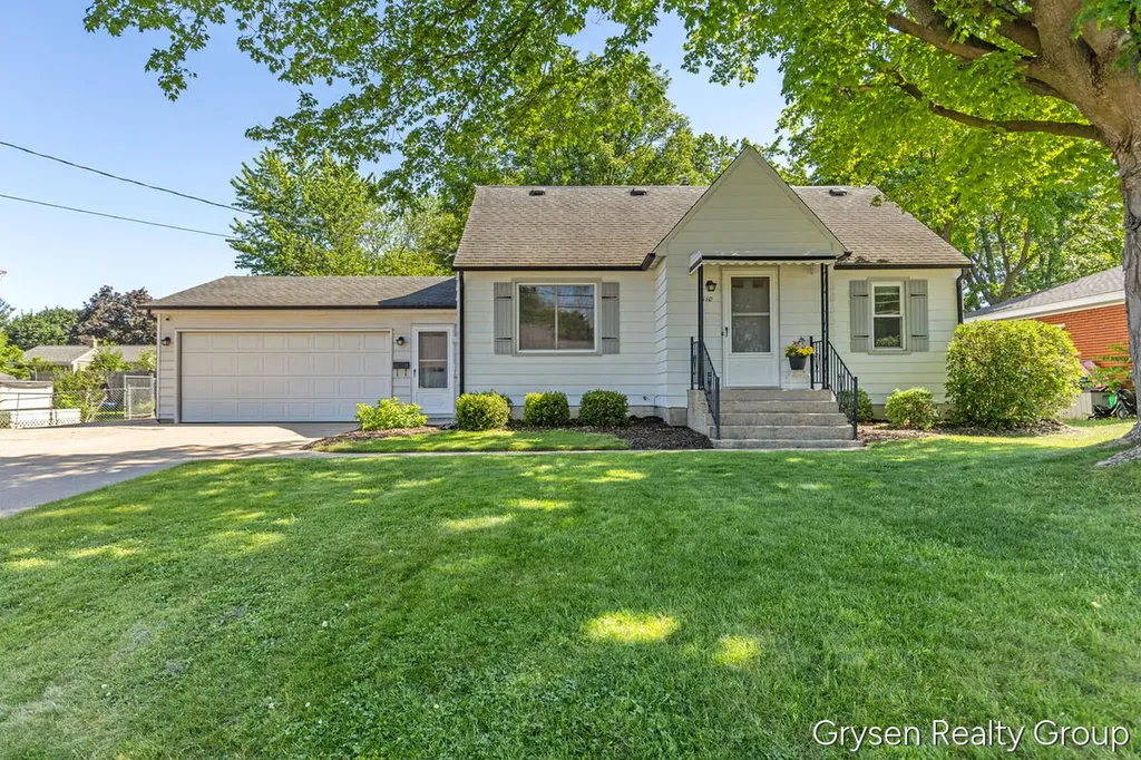 4110 38th Street SW Grandville City MI 49418