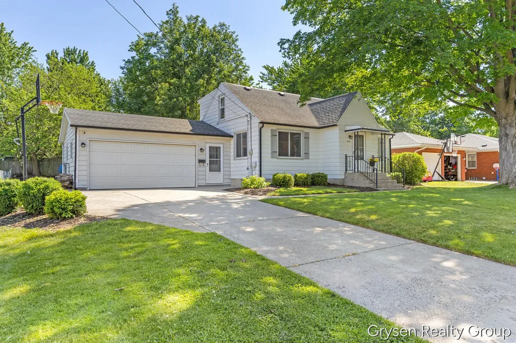 4110 38th Street SW Grandville City MI 49418