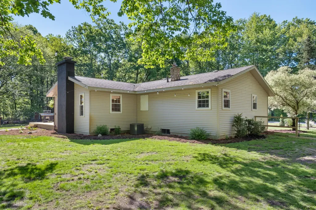 15635 Stanton Street Port Sheldon Township MI 49460