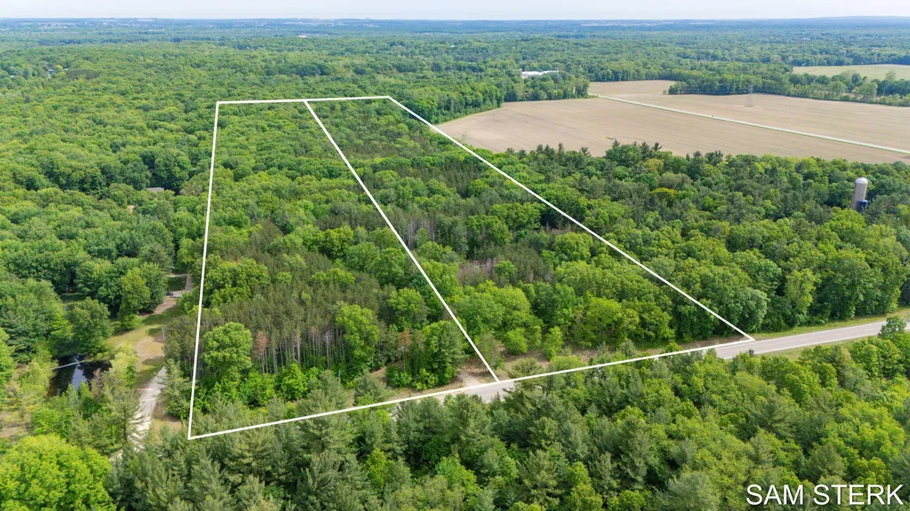 3067 134th Avenue Monterey Township MI 49328