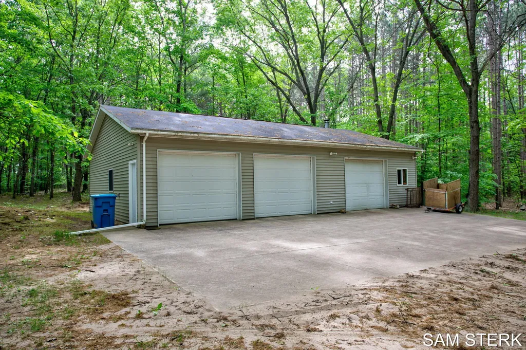3067 134th Avenue Monterey Township MI 49328