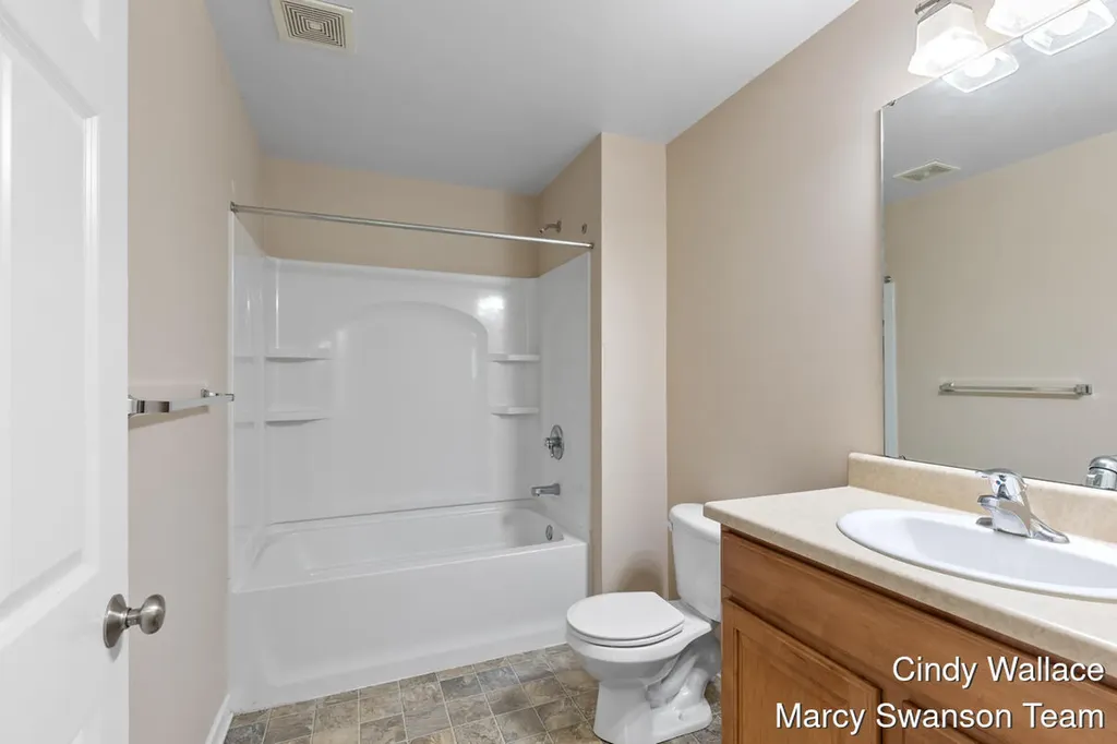 8511 Green Valley Valley SE Caledonia Township MI 49316