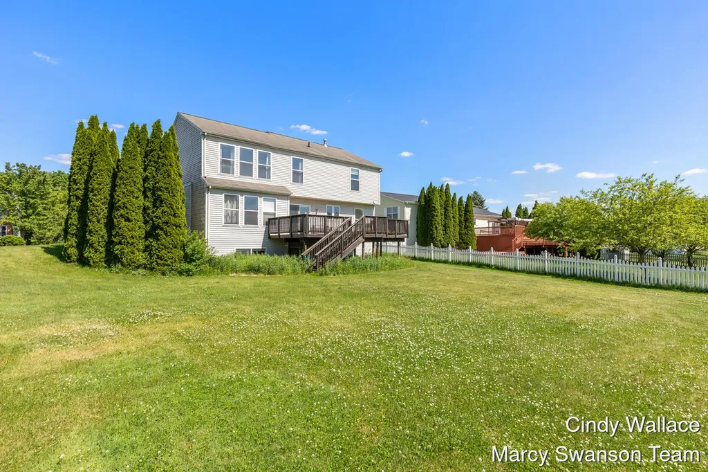 8511 Green Valley Valley SE Caledonia Township MI 49316