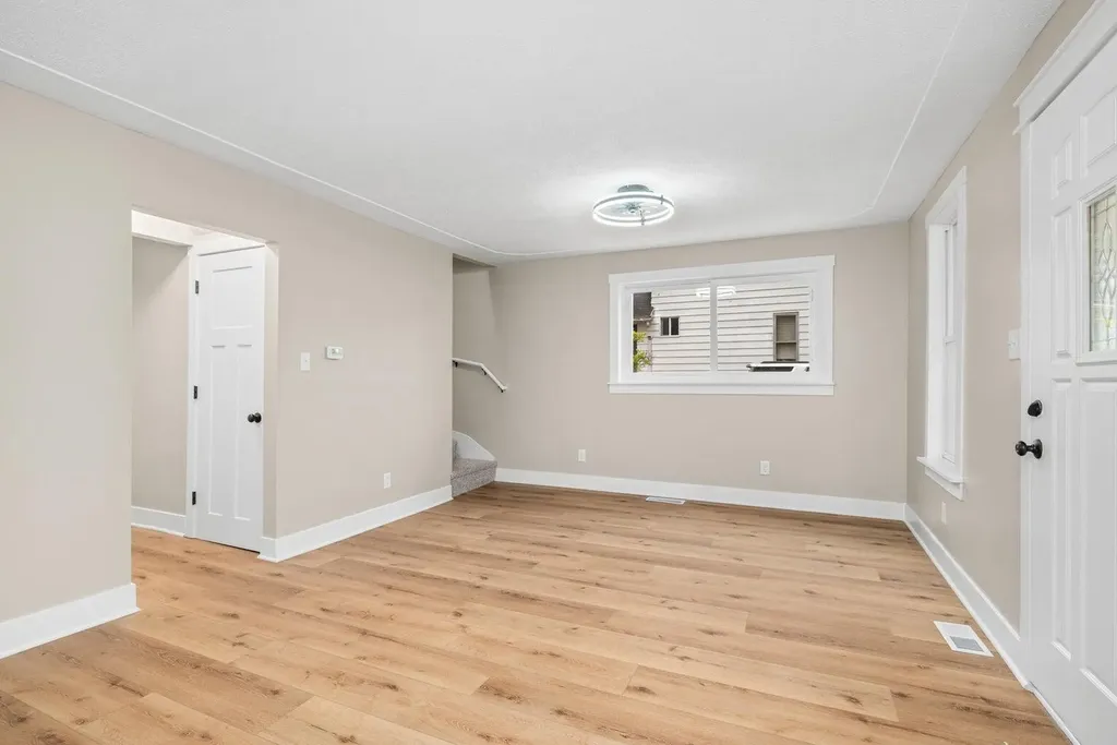 1312 Crosby Street NW Grand Rapids City MI 49504