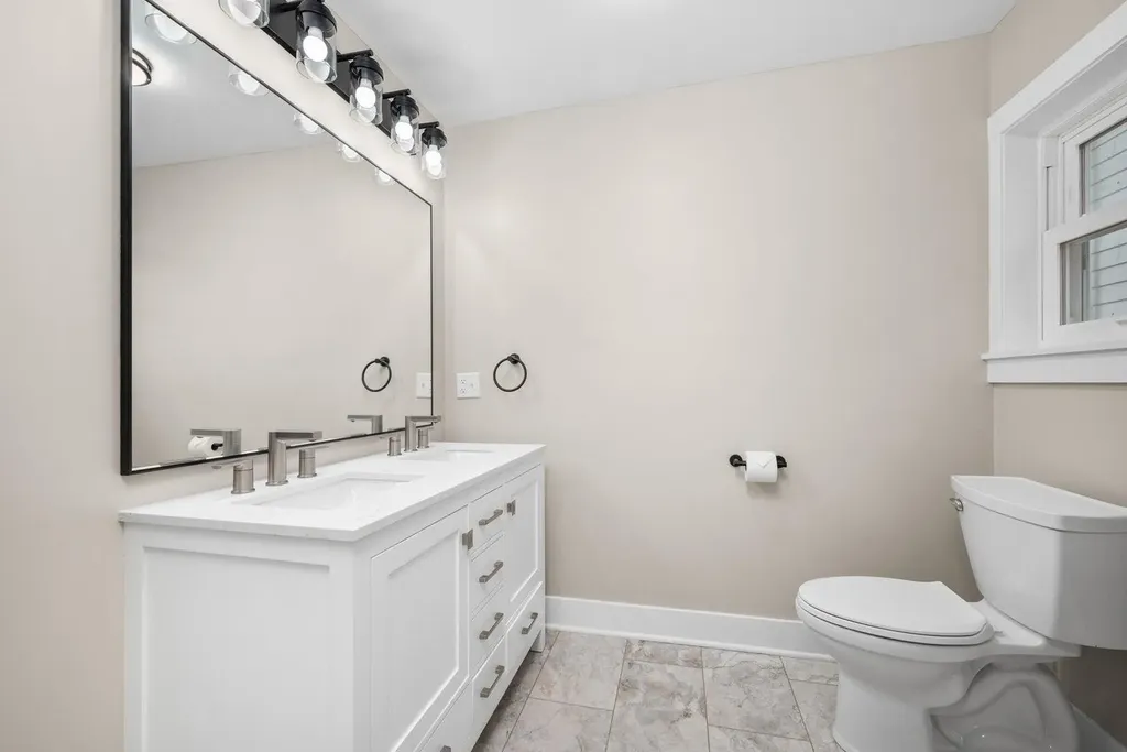 1312 Crosby Street NW Grand Rapids City MI 49504