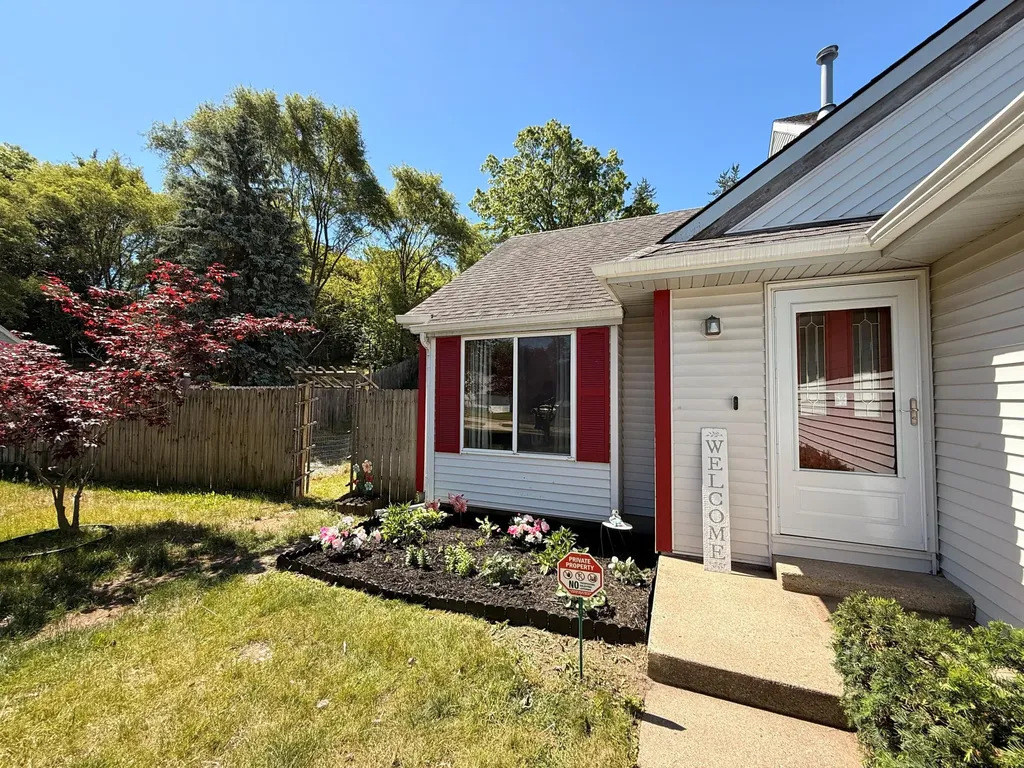 5705 Gatewood Drive SE Kentwood City MI 49508