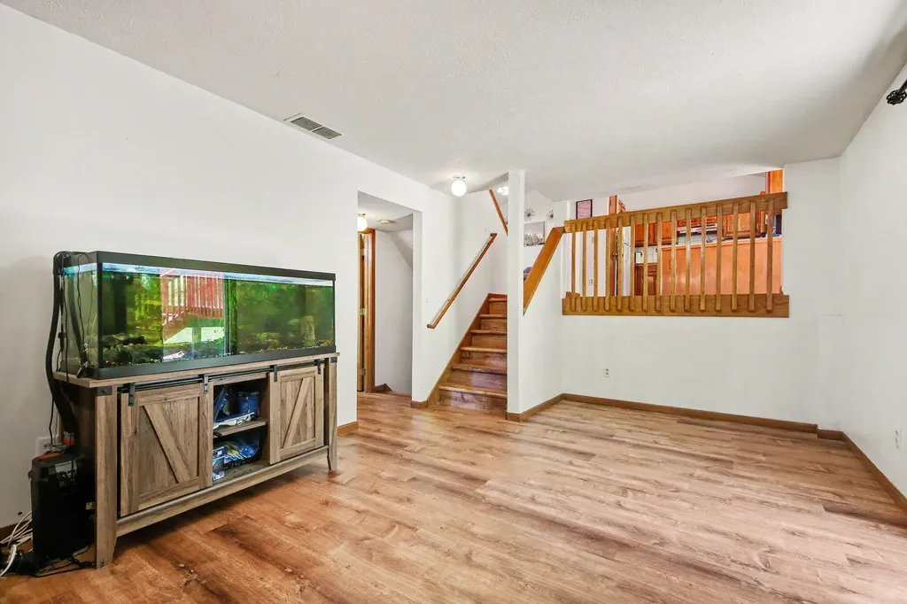 5705 Gatewood Drive SE Kentwood City MI 49508