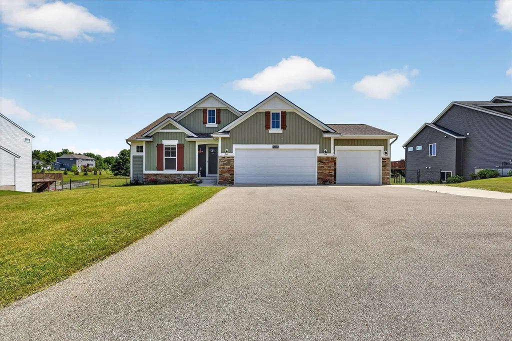 5832 Thornapple River Drive SE Cascade Charter Township MI 49512
