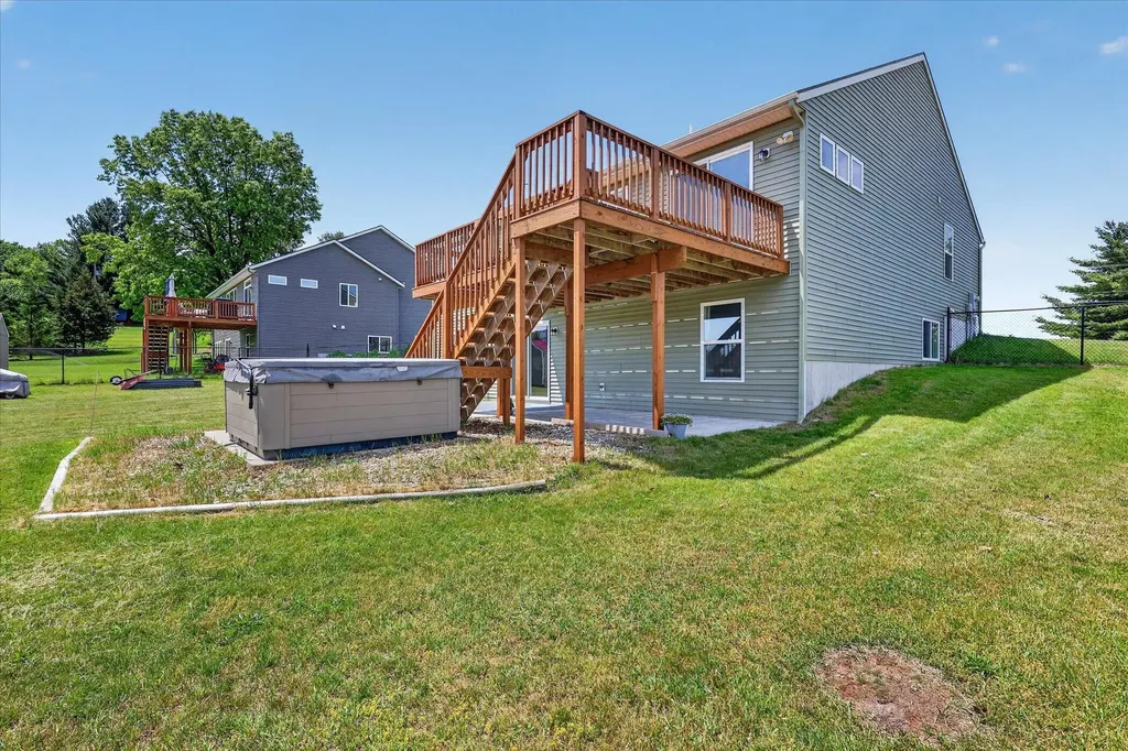 5832 Thornapple River Drive SE Cascade Charter Township MI 49512