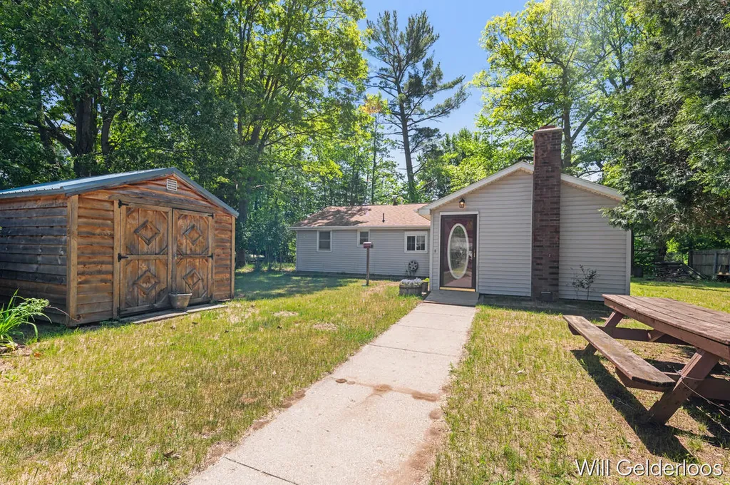 18519 Arthur Road Big Rapids Charter Township MI 49307
