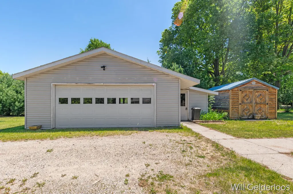 18519 Arthur Road Big Rapids Charter Township MI 49307