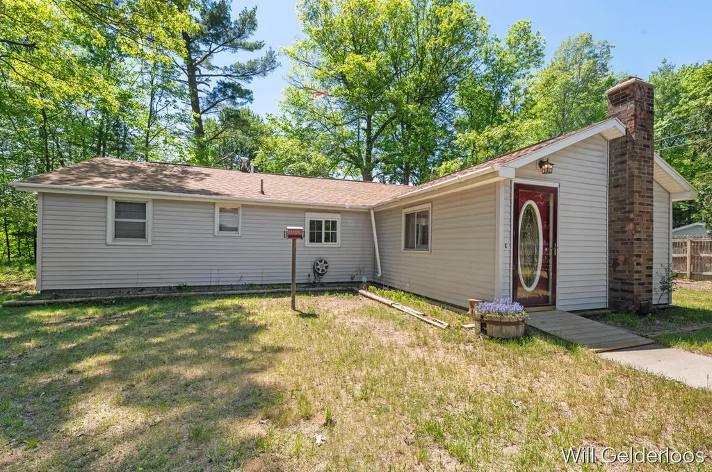 18519 Arthur Road Big Rapids Charter Township MI 49307