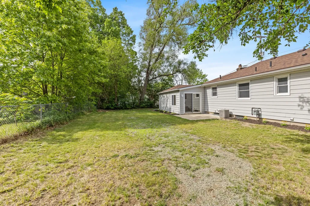 3342 Badger Avenue SW Wyoming City MI 49509