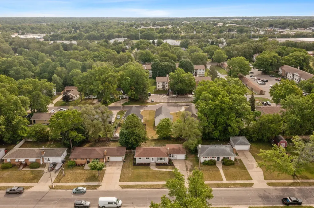 3342 Badger Avenue SW Wyoming City MI 49509