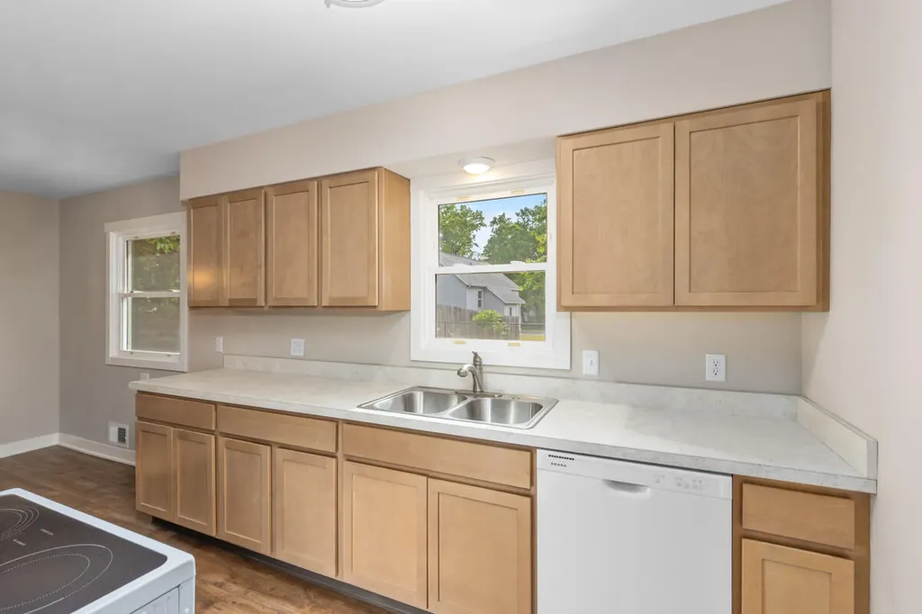 3342 Badger Avenue SW Wyoming City MI 49509