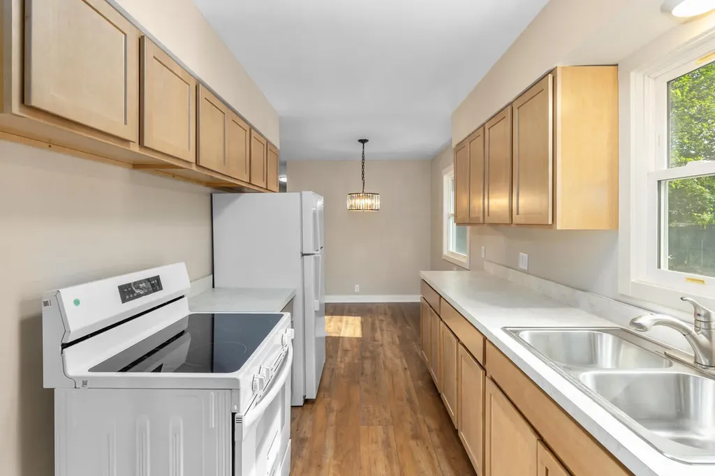 3342 Badger Avenue SW Wyoming City MI 49509