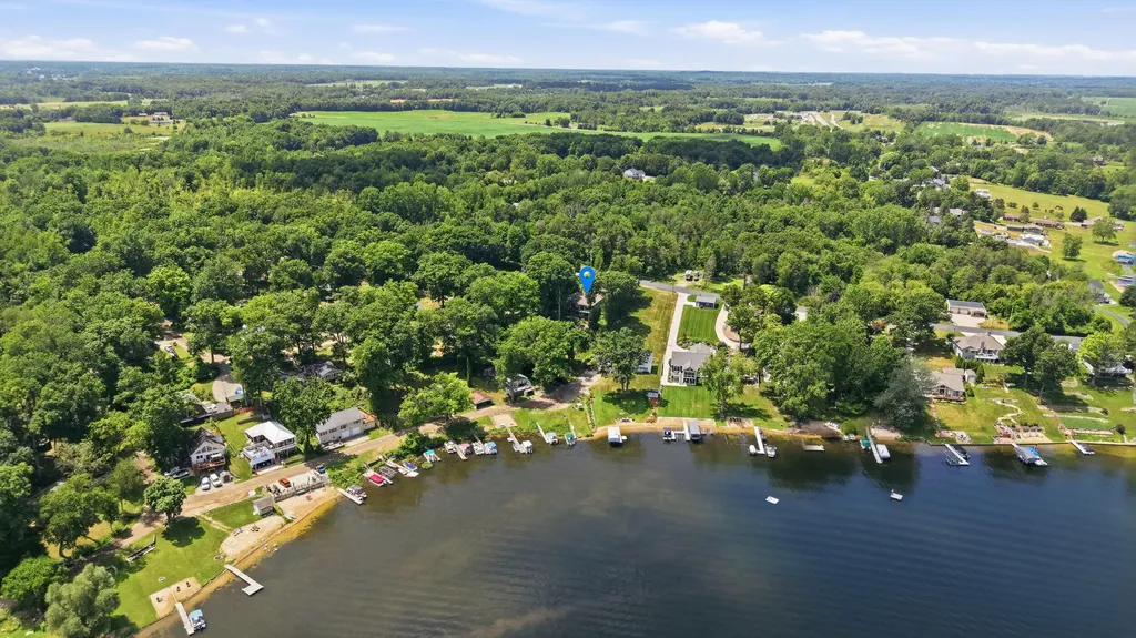 7352 Hallridge Drive NE Grattan Township MI 48809