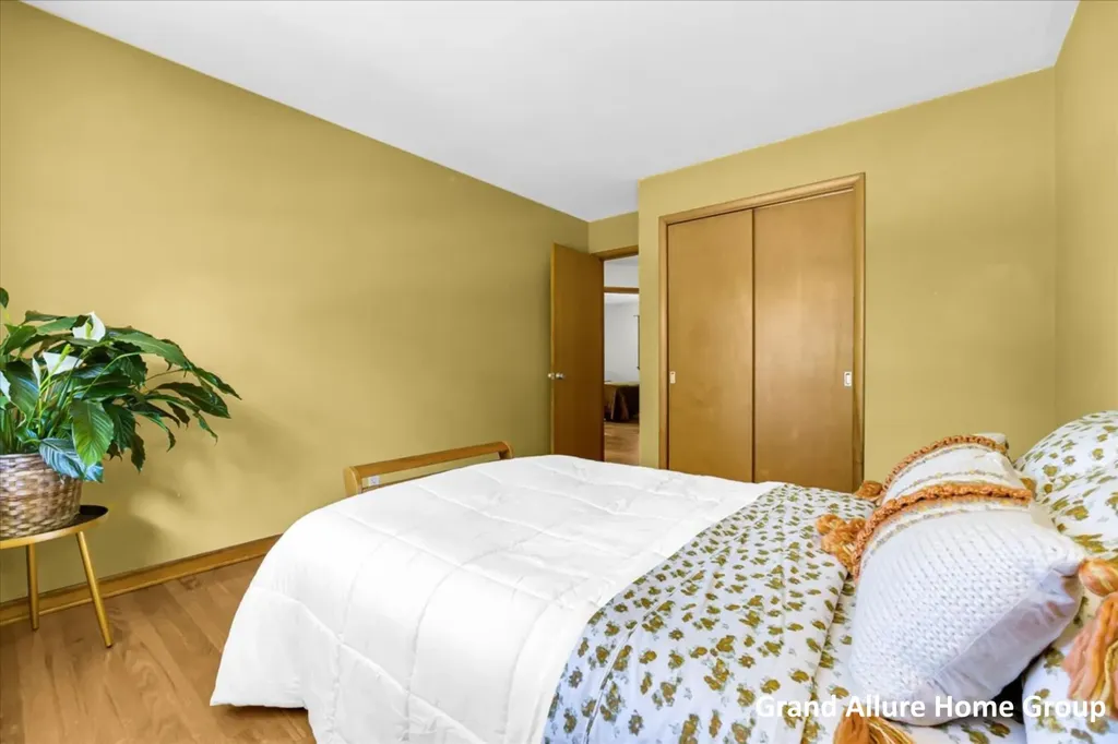 549 Sligh Boulevard NE Grand Rapids City MI 49505