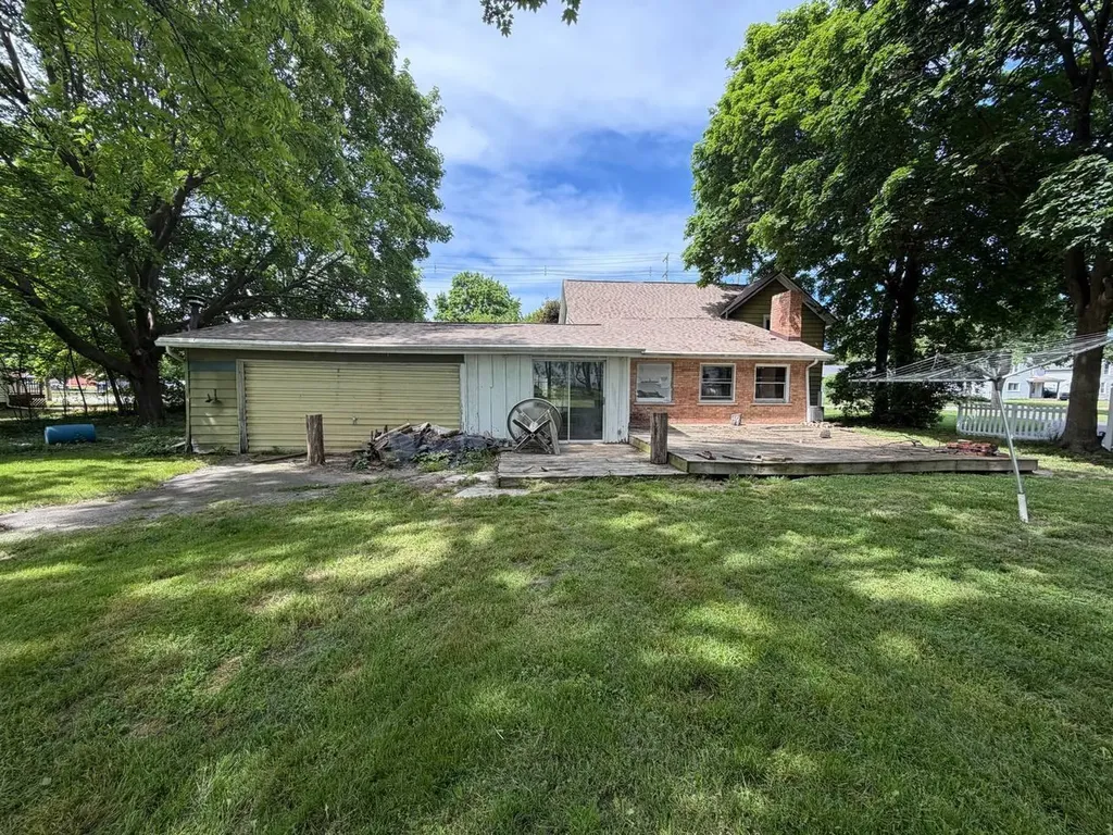 831 W Hanover Street Marshall City MI 49068