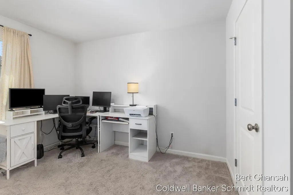 8376 N Oaks Court Grand Blanc Charter Township MI 48439