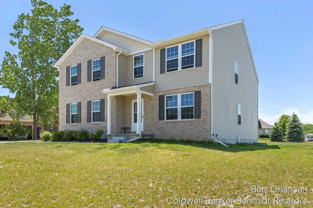8376 N Oaks Court Grand Blanc Charter Township MI 48439