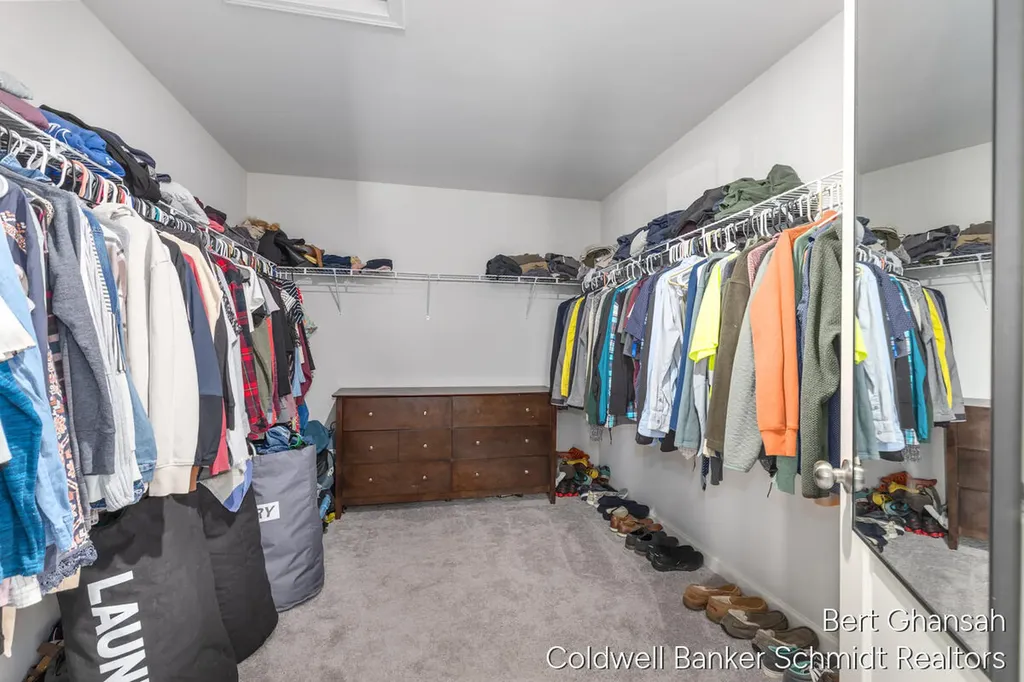 8376 N Oaks Court Grand Blanc Charter Township MI 48439
