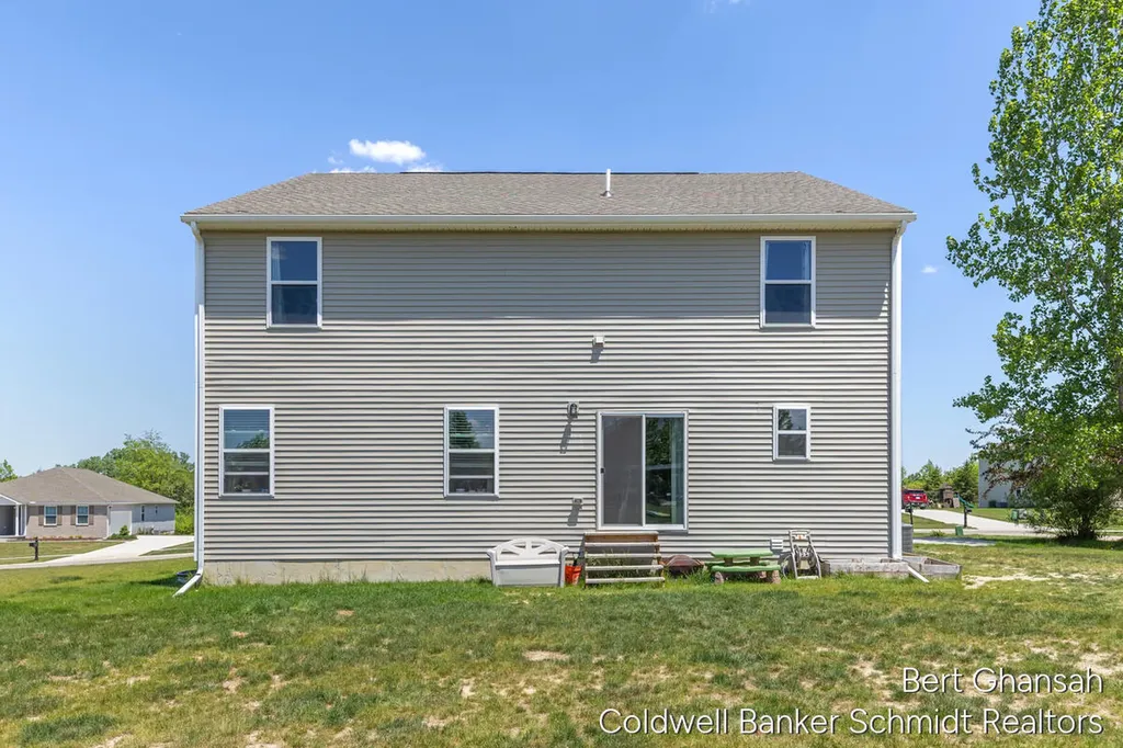 8376 N Oaks Court Grand Blanc Charter Township MI 48439