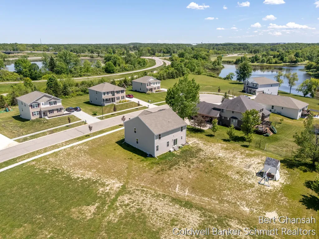 8376 N Oaks Court Grand Blanc Charter Township MI 48439