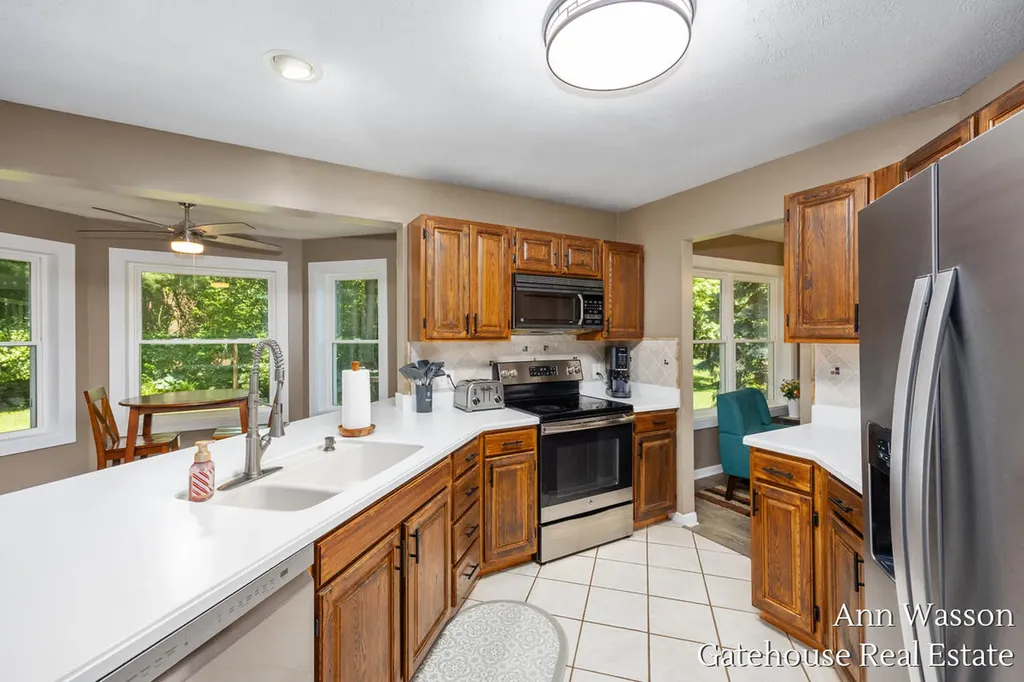6007 Arroyo Vista Drive NE Cannon Township MI 49341