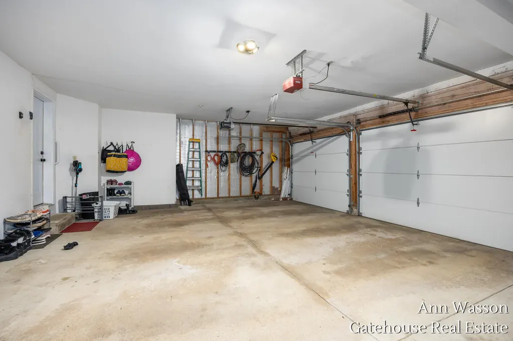 6007 Arroyo Vista Drive NE Cannon Township MI 49341