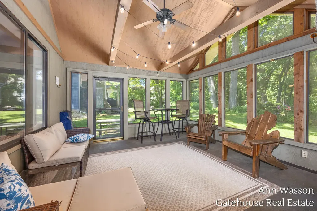 6007 Arroyo Vista Drive NE Cannon Township MI 49341