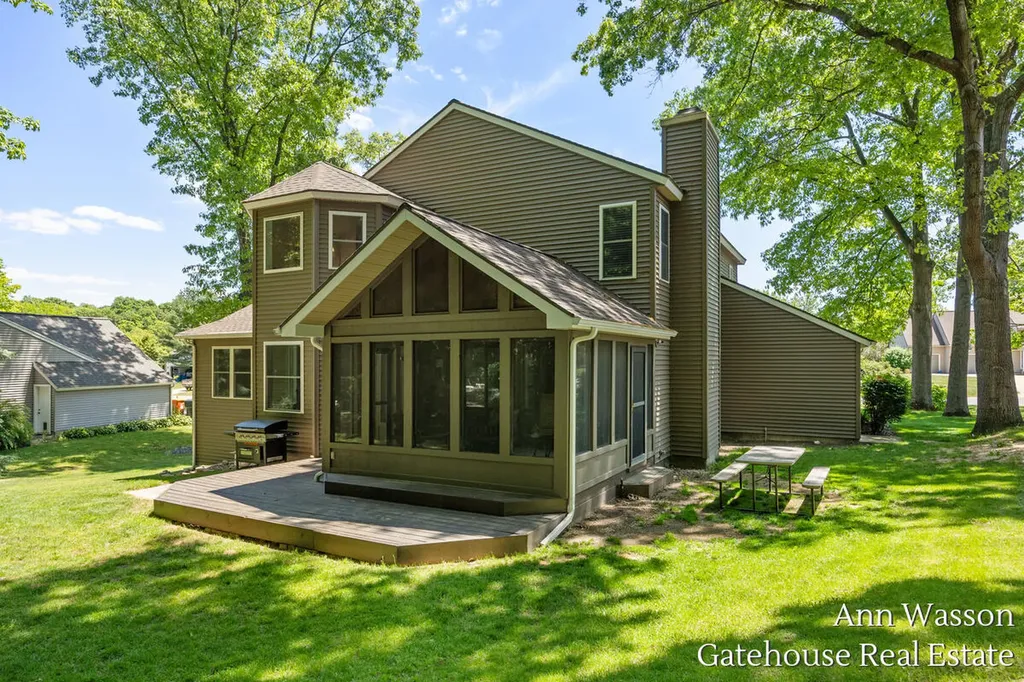 6007 Arroyo Vista Drive NE Cannon Township MI 49341
