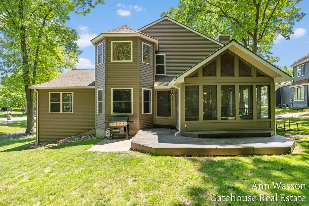 6007 Arroyo Vista Drive NE Cannon Township MI 49341